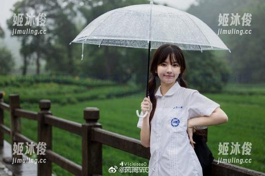 YouMi尤蜜荟-冯木木LRIS YouMi尤蜜荟 - 梦幻冯木木LRIS双马尾写真,甜蜜套图诉说青春的点滴故事