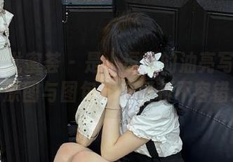 YouMi尤蜜荟 – 是小逗逗的油亮写真大放送，原图与图包双份福利不容错过！