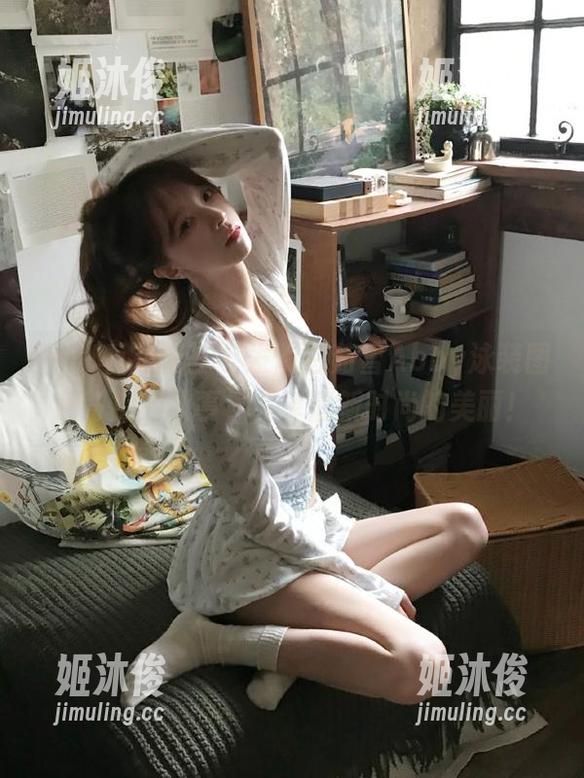YouMi尤蜜荟-白茹雪Abby YouMi尤蜜荟 - 发现白茹雪Abby泳装图包背后的故事,共享清新时尚的美丽!