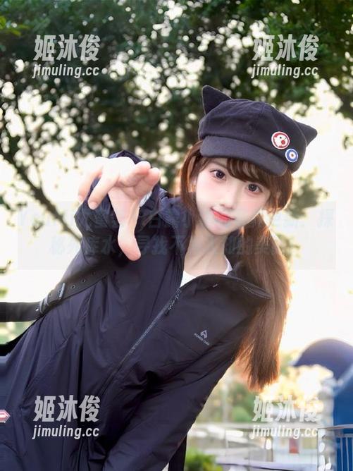 YouMi尤蜜荟-白露小猪 YouMi尤蜜荟 - 白露小猪的写真更新:探秘死库水,寻找不为人知的美丽!