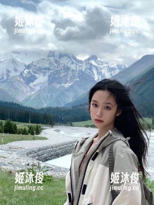 YuYu超甜丫 微密圈 - YuYu超甜丫的秘书主题图包,时尚与艺术完美结合的作品