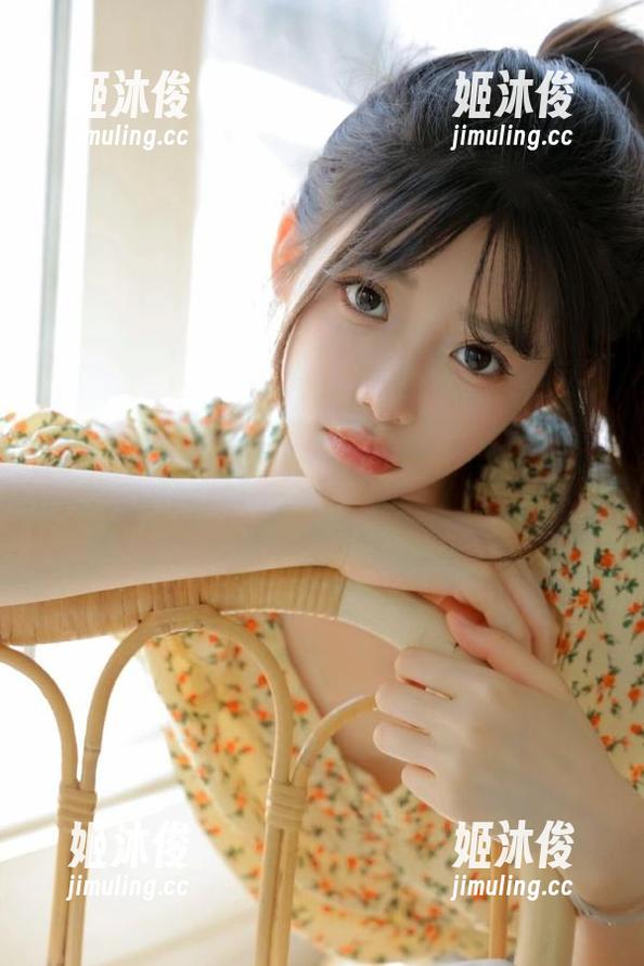 beautyleg-Dora beautyleg - 探索Dora比基尼的世界:高清图集带你领略前所未有的夏日风情!