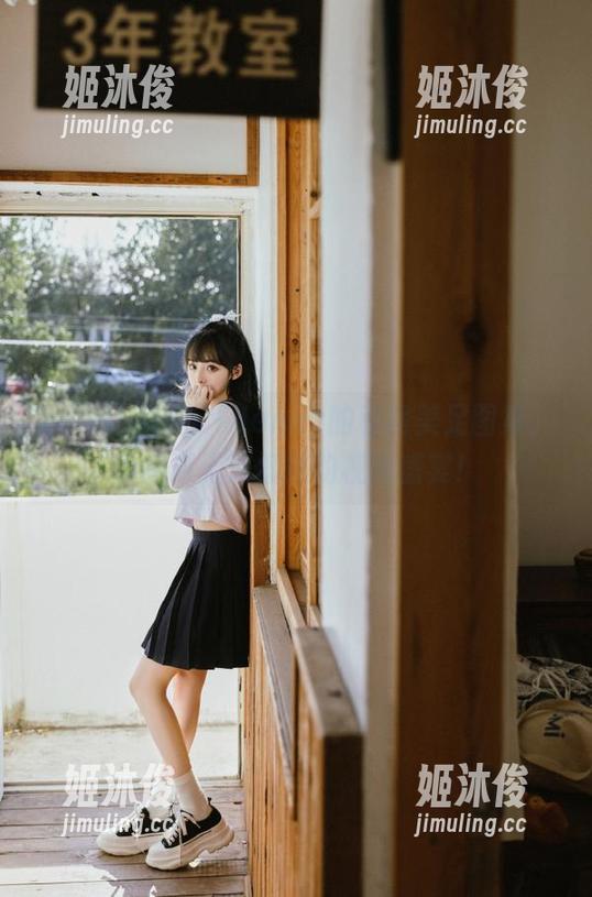beautyleg-Jenny beautyleg - Jenny的私房美足图集,你绝对无法抵挡的视觉盛宴!