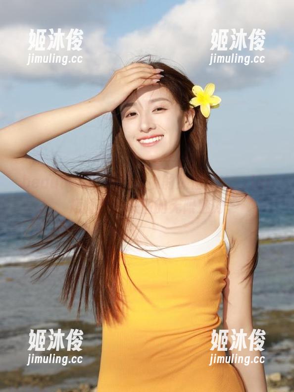 beautyleg-Kaylar beautyleg - 静谧中的热情:Kaylar短裙私房原图的无限魅力