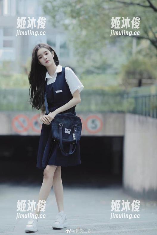 beautyleg-Lola beautyleg - 打开高清美图:Lola泳装为你呈现完美的海滩之旅