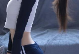 beautyleg – 在小玲的JK写真精选中，捕捉那些令人心动的唯美瞬间！