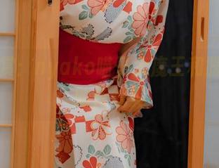 免费欣赏：nyako喵子大魔王和服作品中的传统美