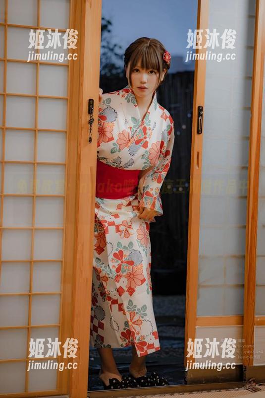 nyako喵子大魔王 免费欣赏:nyako喵子大魔王和服作品中的传统美