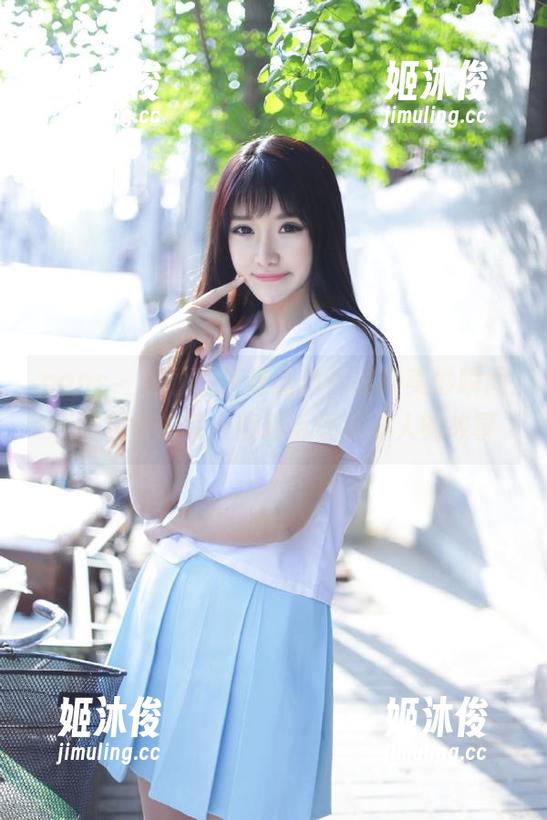 pans-梦梦 pans - 观看梦梦身着体操服的美妙瞬间,图包中的每一帧都诉说着动人的故事