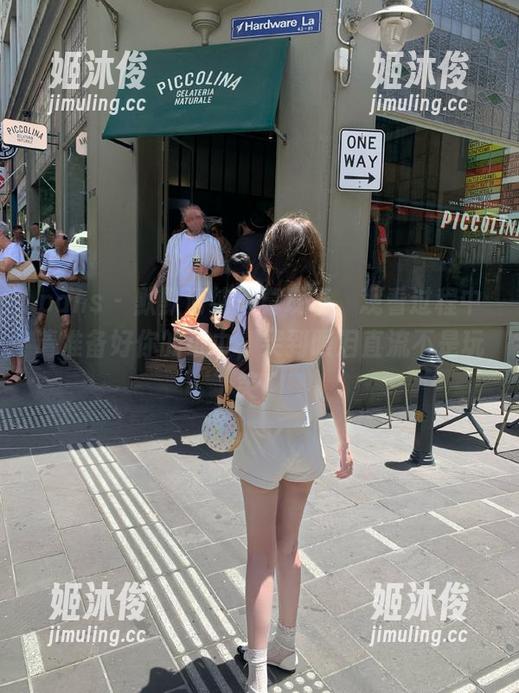 pans-默默 pans - 默默清纯写真现场,观看过程中请准备好你的纸巾,笑到眼泪直流不是玩笑!