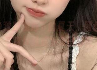 yui金鱼独特视角下的夏天，网盘让她的写真作品成为永恒回忆