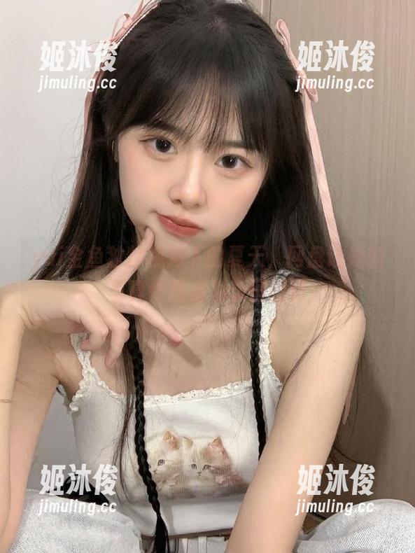 yui金鱼 yui金鱼独特视角下的夏天,网盘让她的写真作品成为永恒回忆