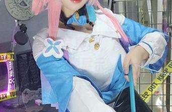 七七娜娜子泳装写真集，尽享海滨魅力资源展示