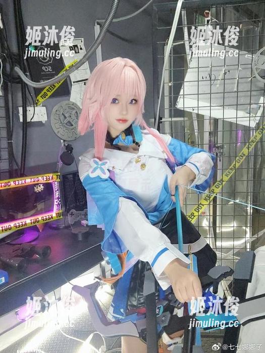 七七娜娜子 七七娜娜子泳装写真集,尽享海滨魅力资源展示
