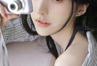 微密圈 – 免费发放“不爱笑的赛琳”奶牛女仆写真照片，让我们一起进入搞笑世界！