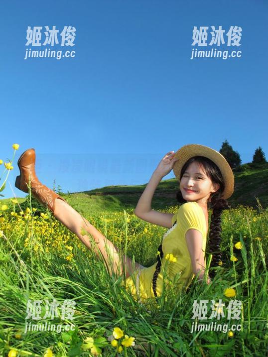 丽柜-凌凌 丽柜 - 凌凌眼镜最新图册:感受她传达的独特视角与风格魅力