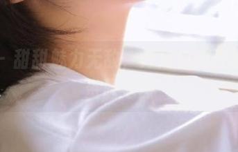 丽柜 – 甜甜魅力无敌，开启你的校服图包资源之旅