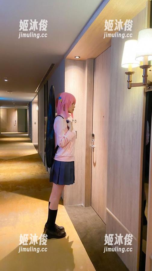 亚缇arty 细腻与魅力并存,亚缇arty的JK写真合集为你带来绝美图片的视觉盛宴!