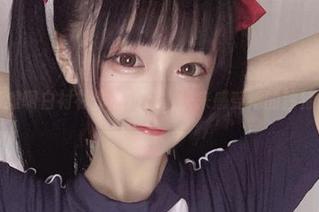 佳佳好难啊白衬衫作品精选，快来感受她的独特风格！