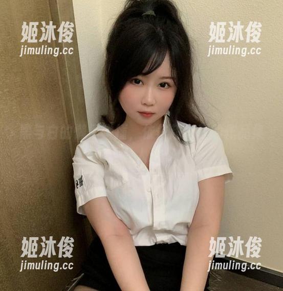 依依超级懒 黑与白的懒惰碰撞,依依超级懒的作品集精选令人心醉!