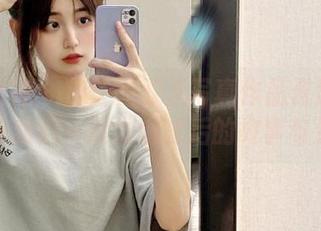 克拉女神 – 佳莹的双人写真作品资源揭秘：让我们一起发现背后的故事与灵感