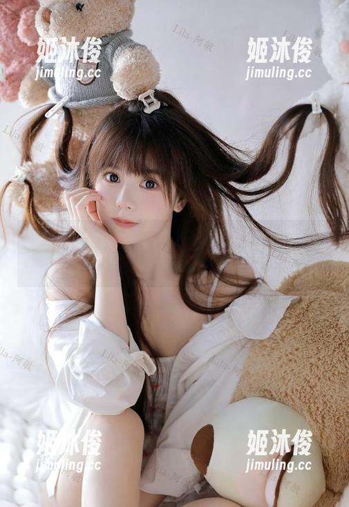 克拉女神-小芹 克拉女神 - 小芹运动写真合集:当运动遇上优雅,妙趣横生的照片瞬间!