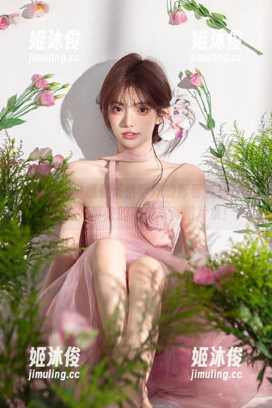 克拉女神-汤怡 克拉女神 - 感受汤怡学妹的青春气息,在线查看她带来的唯美写真图片集!