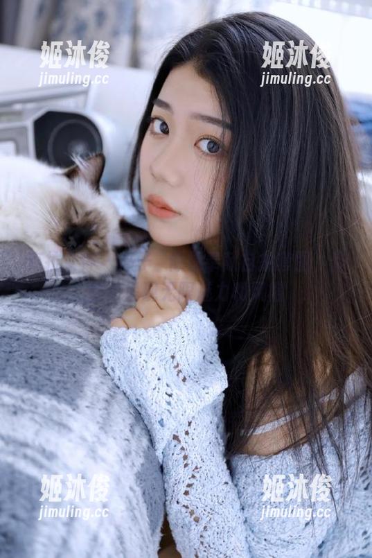 克拉女神-高子琁 克拉女神 - 高子琁倾情奉献自拍套图,作品中呈现无限魅力和风格