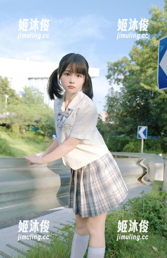 兔玩映画 跟随兔玩映画的私拍,感受虞美人背后的细腻情感与美丽套图