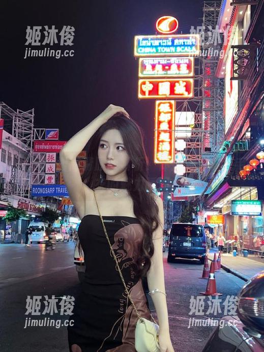 兔玩映画 兔玩映画高清原图赏析:体操服与露背毛衣的魅力瞬间