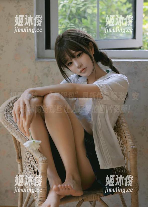 初夏女神-安妮 初夏女神 - “显眼包”最新作品曝光,安妮带你游览那些让人捧腹的图片更新!