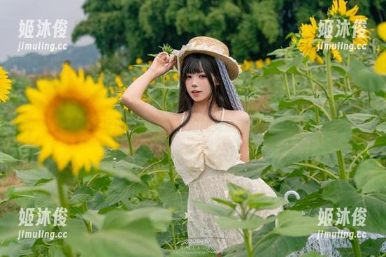 咬人小小兔 图库中尽享咬人小小兔旅拍的美丽瞬间,快来下载!