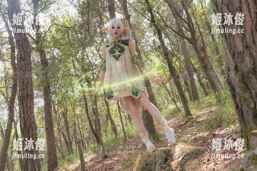 咬人小小兔 精选原图一览:咬人小小兔的stellar-刺痛之美,带你踏入写真艺术的新境界