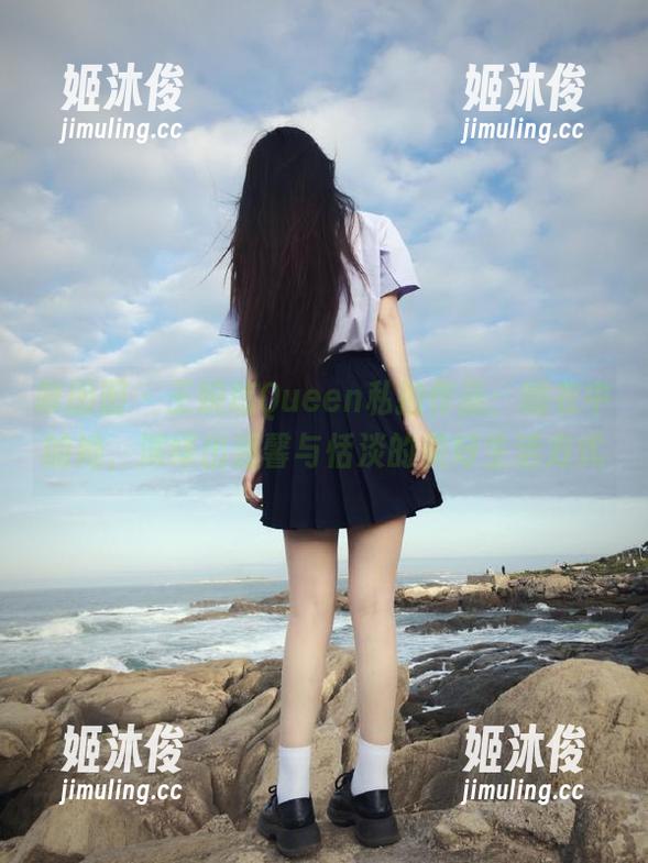 嗲囡囡-王婉悠Queen 嗲囡囡 - 王婉悠Queen私拍作品:睡衣中的她,演绎出温馨与恬淡的美好生活方式