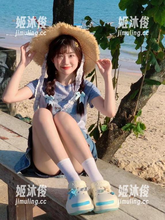 大生模拍-小雨 大生模拍 - 小雨校服系列套图,精选呈现,青春气息扑面而来,让人心动不已!