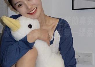 头条女神 – 寻找热那亚之梦的真实：JennyR高清写真合集，捕捉每一缕柔情岁月！