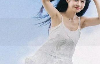 头条女神 – 闪耀职场：曼苏拉娜的独特私拍秘书作品分享