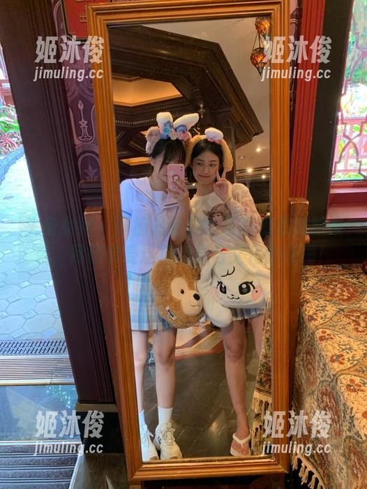 头条女神-蔡楠 头条女神 - 蔡楠最新旗袍写真资源震撼来袭,尽情享受这场视觉与文化的碰撞!