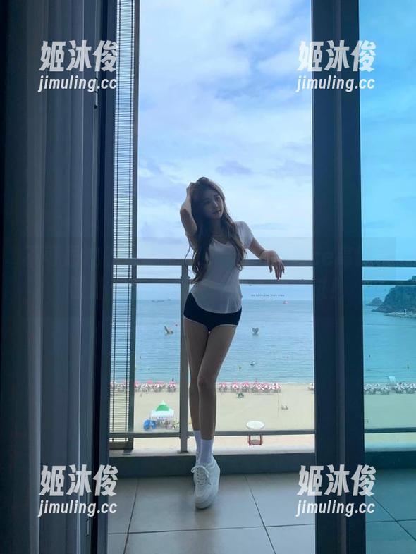 奈汐酱Nice 不可思议的最新原图!奈汐酱Nice高跟鞋照让你天天想来一波,别错过!