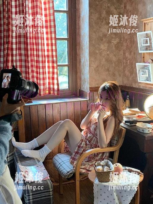 奈汐酱Nice 奈汐酱Nice写真壁纸合集:咱们工人有力量,让梦想照进现实