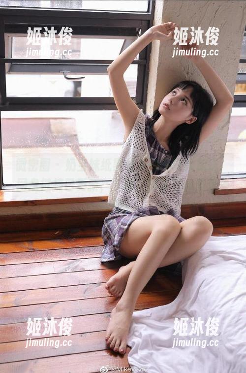 奶宝妹纸 微密圈 - 奶宝妹纸黑丝系列写真大放送,网盘链接已更新,下载立即享受高质量美图!
