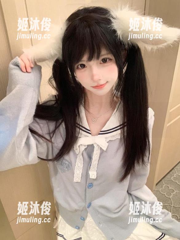 奶宝妹纸 微密圈 - 奶宝妹纸蓝色制服高清图集,绝美瞬间捕捉,快来一起欣赏吧!
