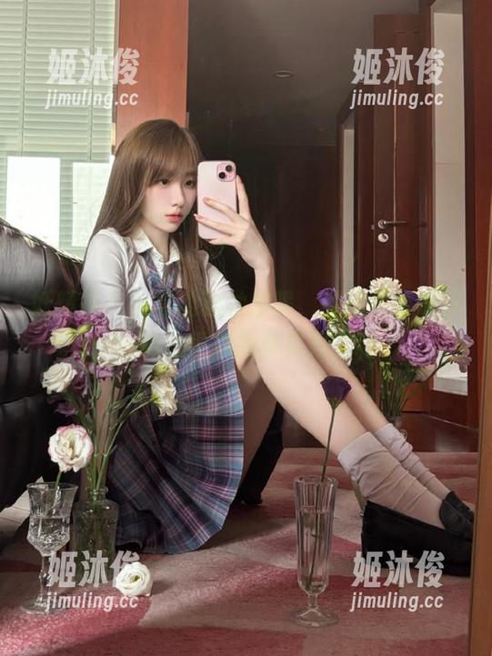 妖精社-小梨 妖精社 - 小梨的孤枕难眠,美图写真展现内心世界的真实模样