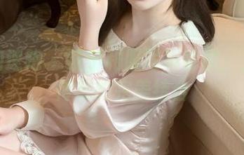 学妹加速跑 – 紫宁和服写真套图：浪漫与传统的完美结合