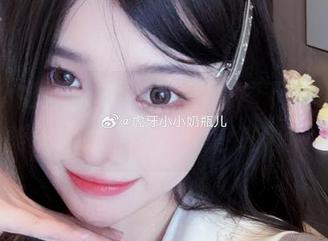 “小小奶瓶儿”厨娘写真套图下载，究竟能让你体验到多少美好瞬间？