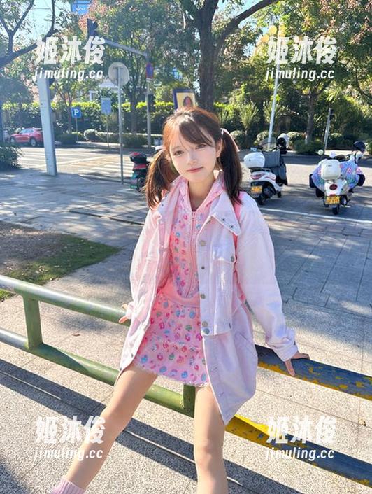 尤果网-娜依灵儿 尤果网 - 娜依灵儿私拍作品大揭秘,吊带风情让你无法抗拒!