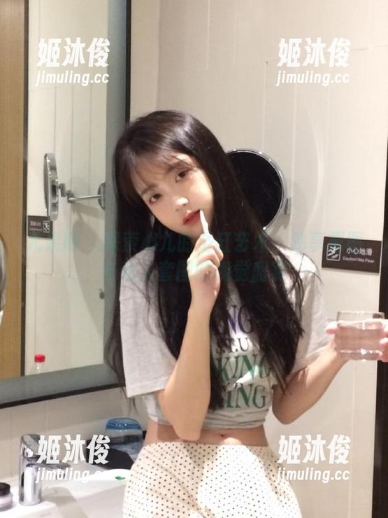 尤果网-心儿 尤果网 - 探索心儿的浴缸艺术:独享原图与动人套图的视觉盛宴