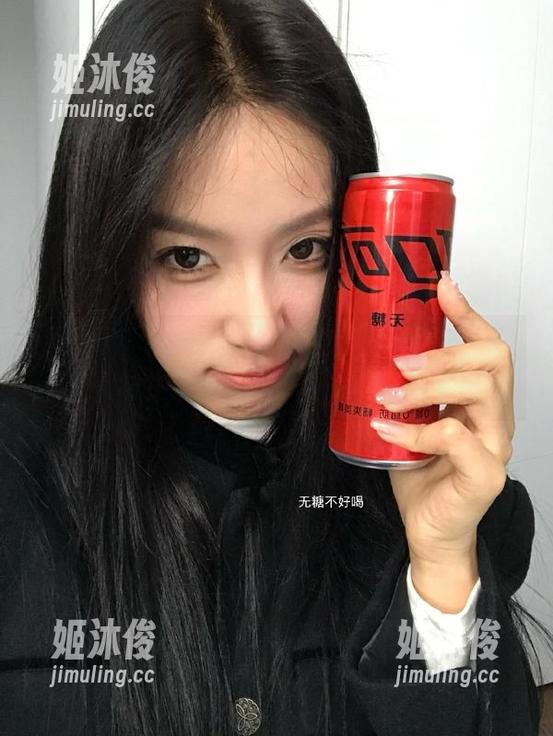 尤果网-田依依 尤果网 - 探索田依依的全套美脚图包,品味生活中的每一份浪漫细节
