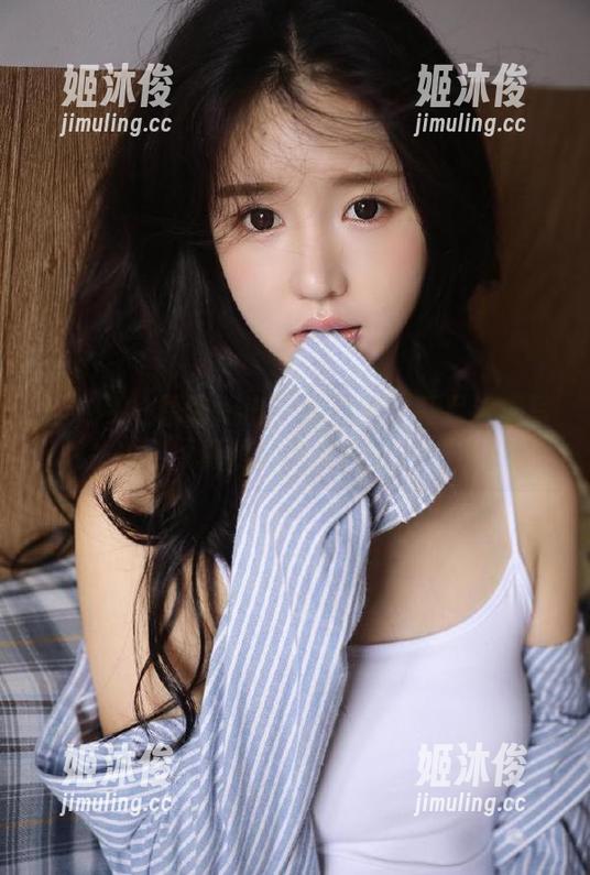 尤果网-韩恩美 尤果网 - 原图流出!韩恩美比基尼海滩写真照片引发热议