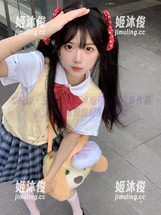 尤物馆-Cris_卓娅祺 尤物馆 - 探索Cris_卓娅祺短裤写真作品集:每一幅原图都散发魅力